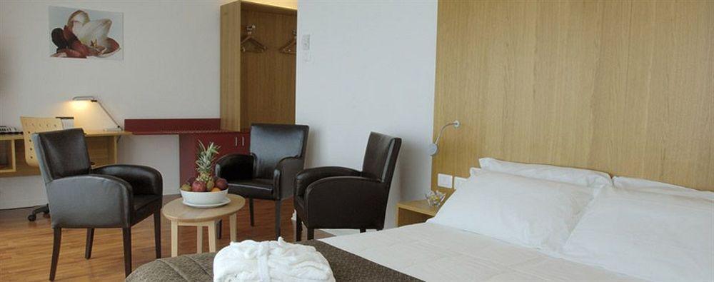 Executive Hotel Forlì Habitación foto
